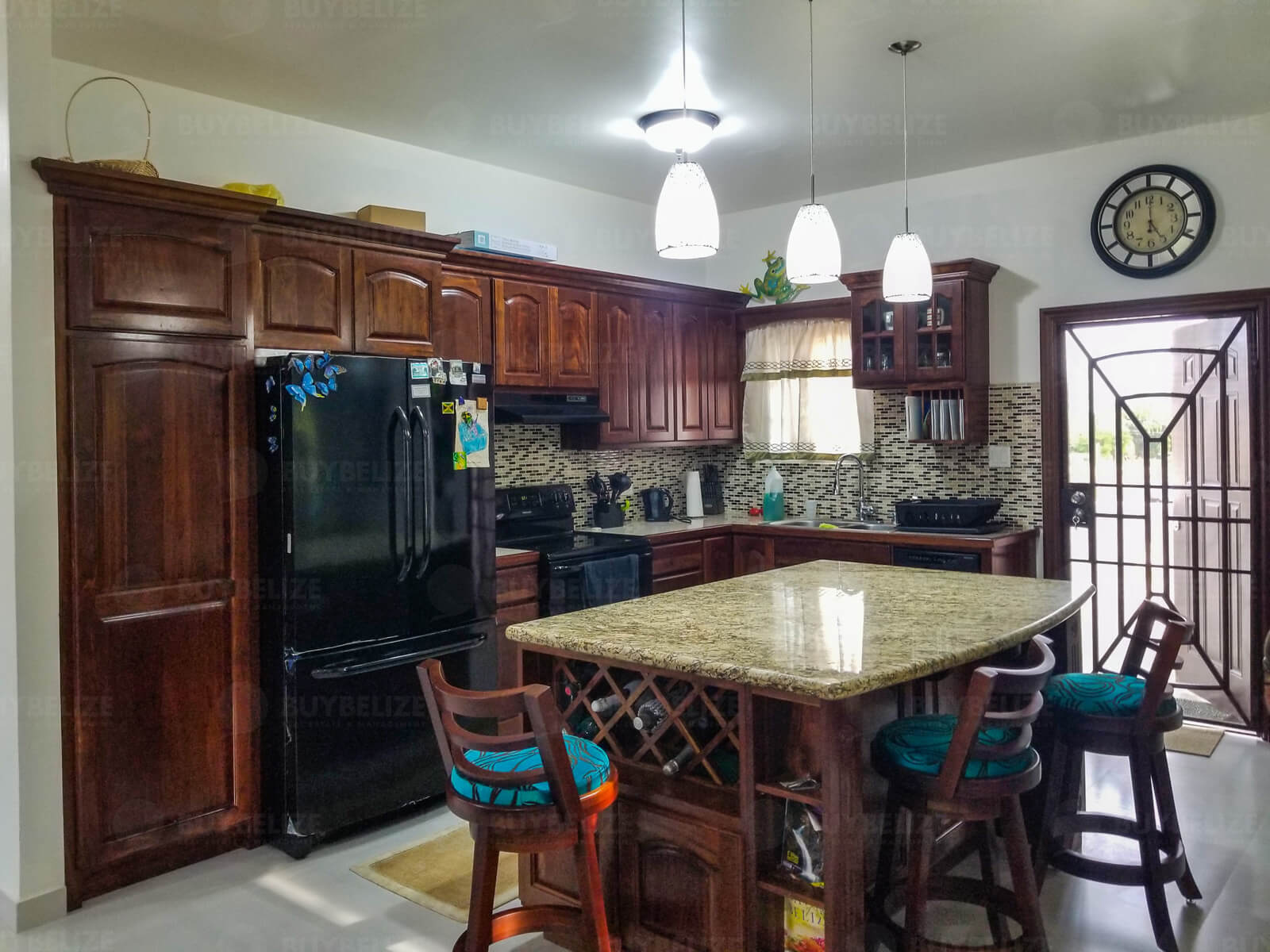 Beautiful 3 Bed 2 Bath House in Belize City