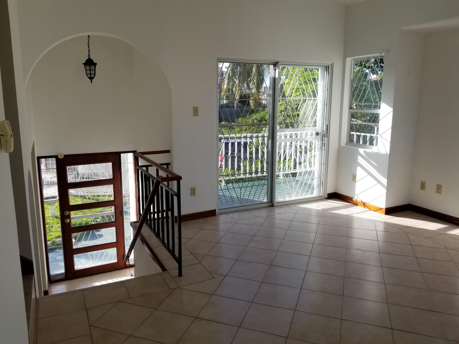 3 Bed House for Rent in Belize City