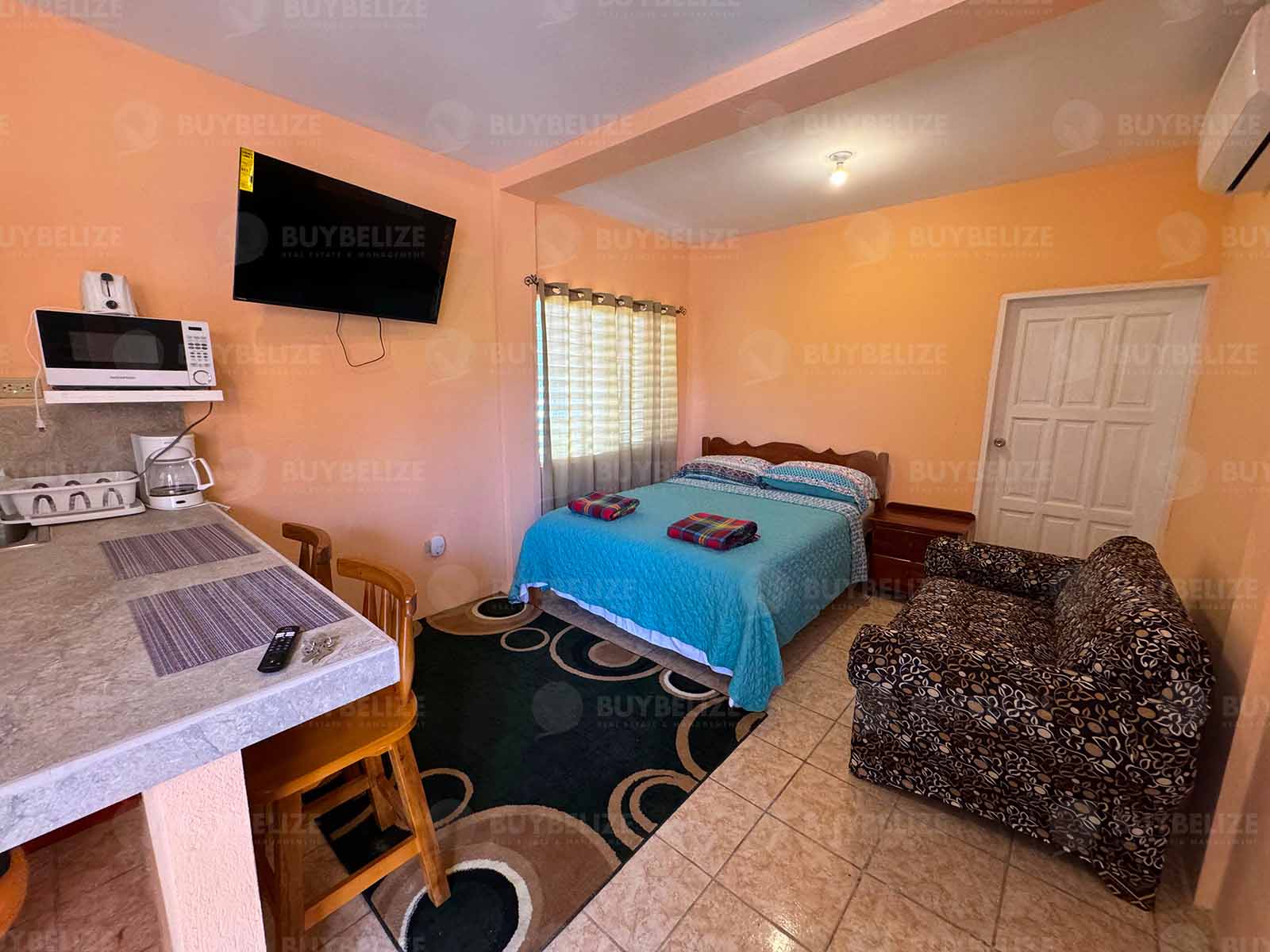 Studio Apartment for Rent on 4 Mile Western Highway, Belize City