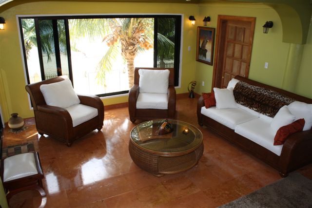 House on 3 Acres in Placencia